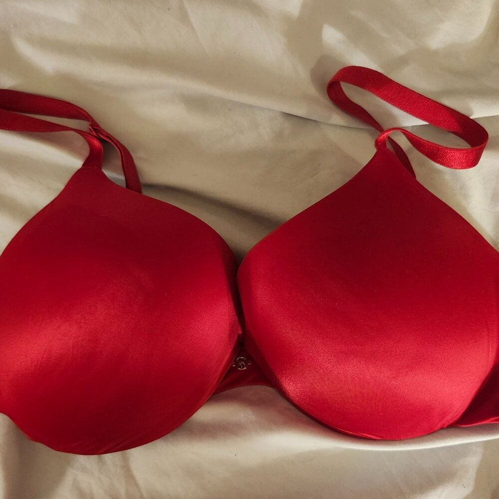 VICTORIAS SECRET - SO OBSESSED BY VICTORIAS SECRET 36DD RED PUSH UP BRA